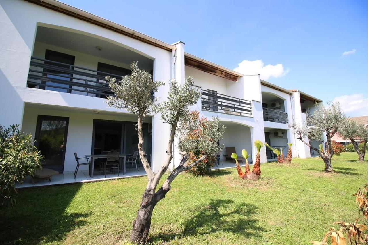 Residence De Tourisme Domaine De Janus 루옴스 외부 사진