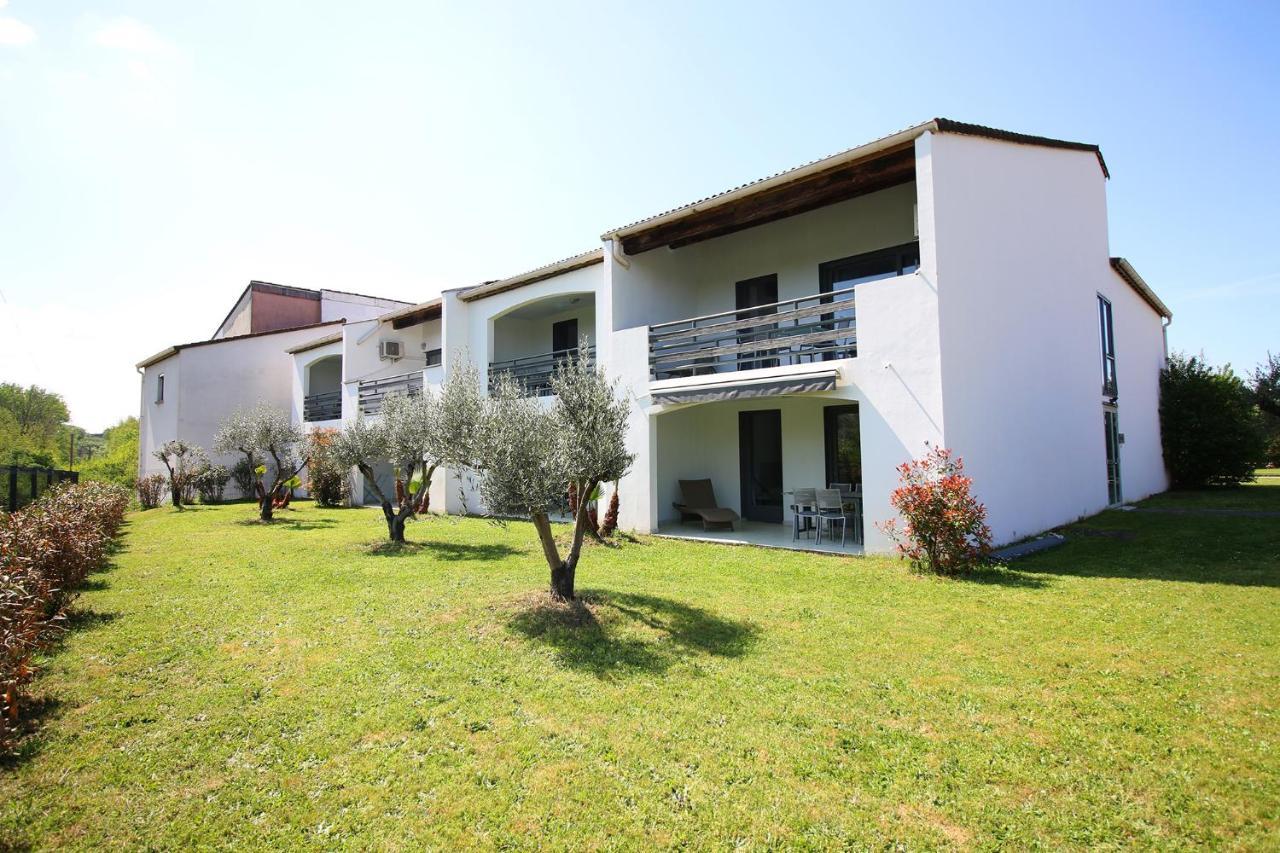 Residence De Tourisme Domaine De Janus 루옴스 외부 사진