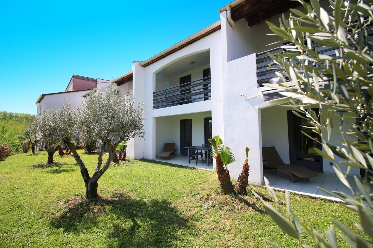 Residence De Tourisme Domaine De Janus 루옴스 외부 사진