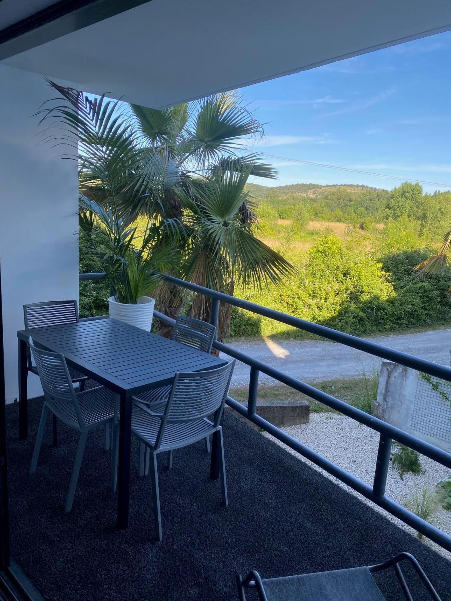 Residence De Tourisme Domaine De Janus 루옴스 외부 사진